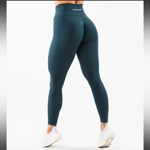 Alphalete• Amplify Legging• Color: Midnight• Small• - Picture 3 of 4